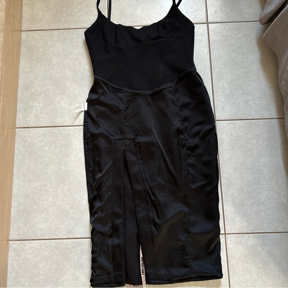 HOUSE OF CB 'Casimira' Black Satin Corset Midi Dress/Size L+ - Picture 11 of 13
